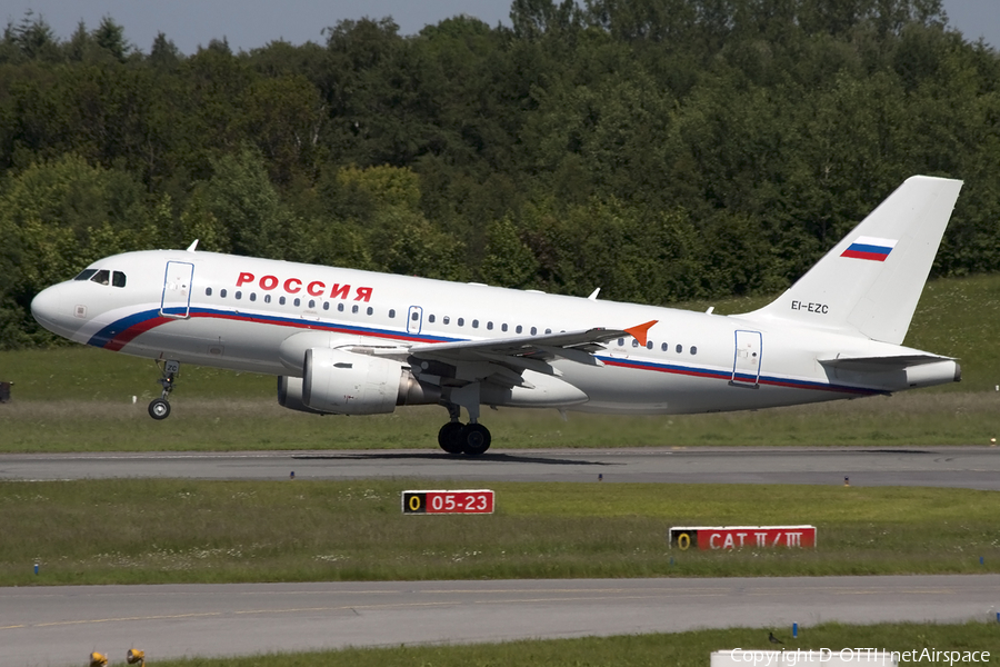 Rossiya - Russian Airlines Airbus A319-112 (EI-EZC) | Photo 408917