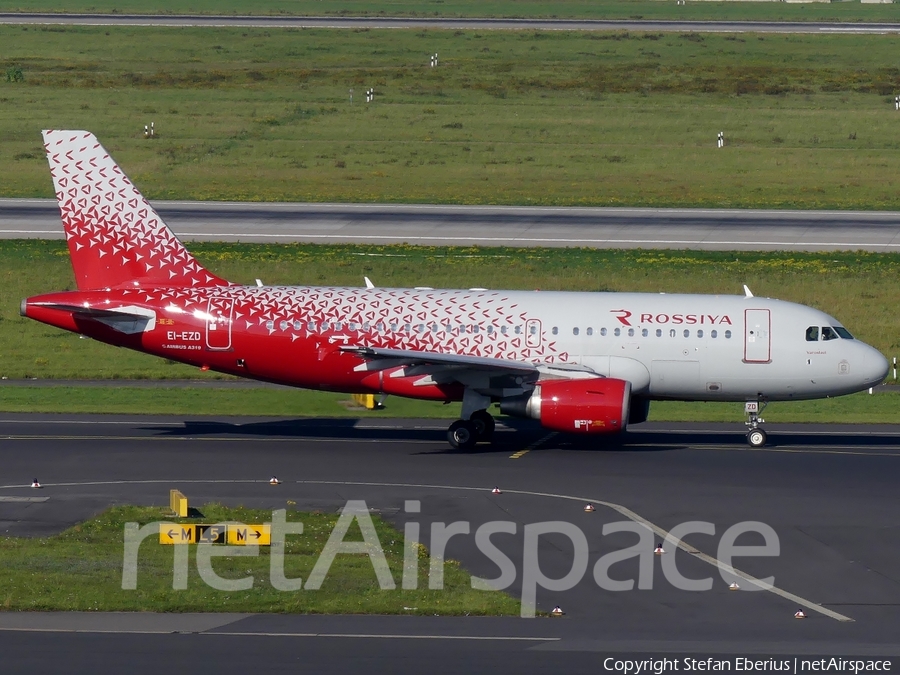 Rossiya - Russian Airlines Airbus A319-112 (EI-EZD) | Photo 193839