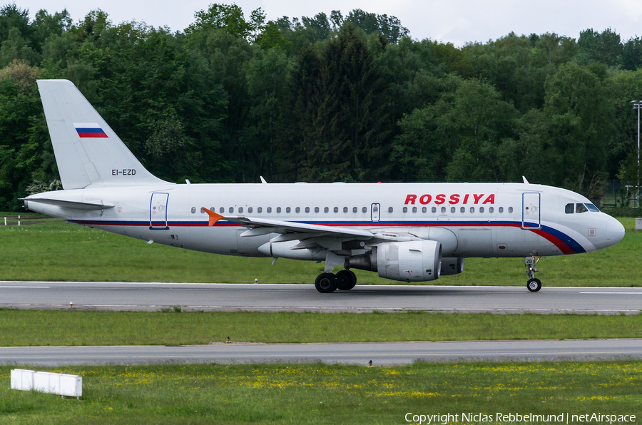 Rossiya - Russian Airlines Airbus A319-112 (EI-EZD) | Photo 249578