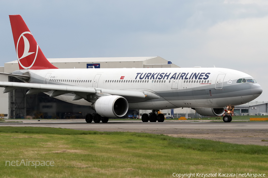 Turkish Airlines (Meridiana) Airbus A330-223 (EI-EZL) | Photo 26723