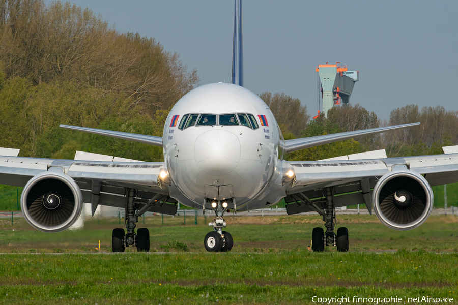 MIAT Mongolian Airlines Boeing 767-3BG(ER) (EI-FGN) | Photo 425171