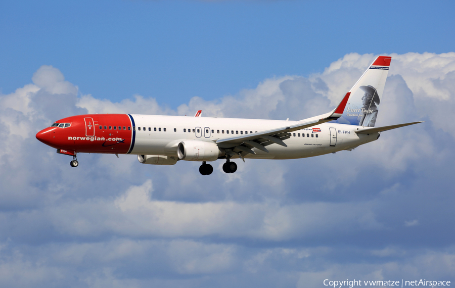 Norwegian Air Shuttle Boeing 737-8FZ (EI-FHH) | Photo 293663