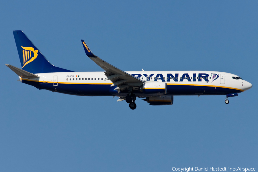 Ryanair Boeing 737-8AS (EI-FIA) | Photo 636246