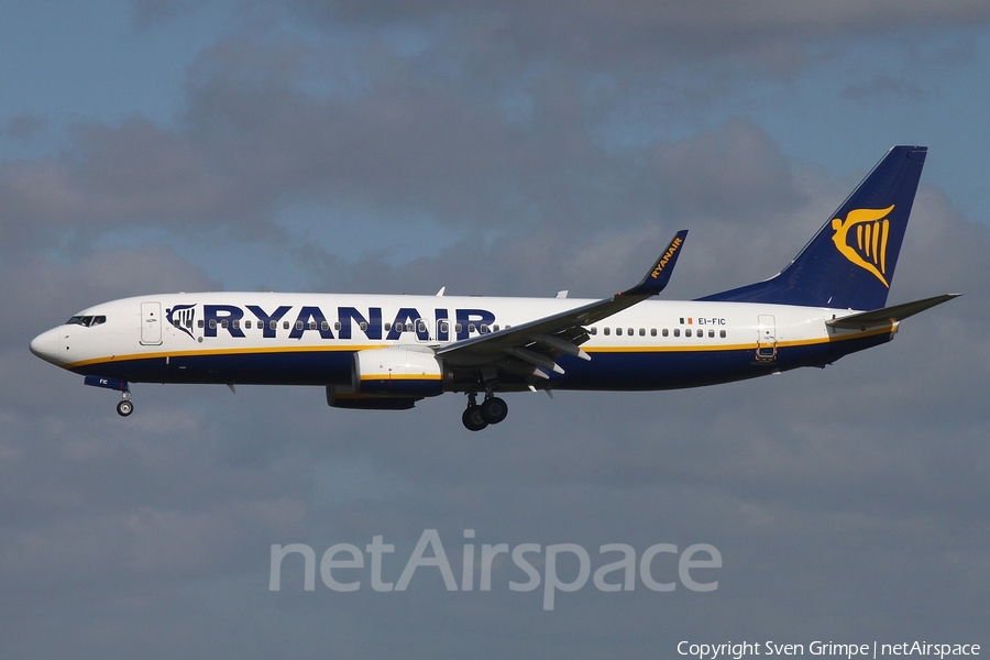 Ryanair Boeing 737-8AS (EI-FIC) | Photo 107134