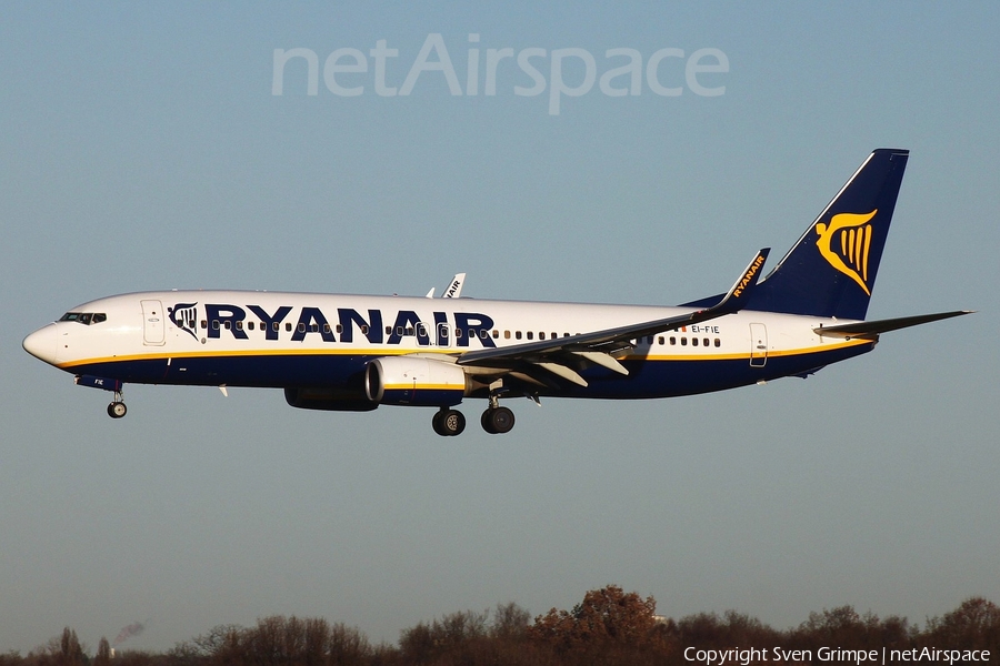 Ryanair Boeing 737-8AS (EI-FIE) | Photo 133482