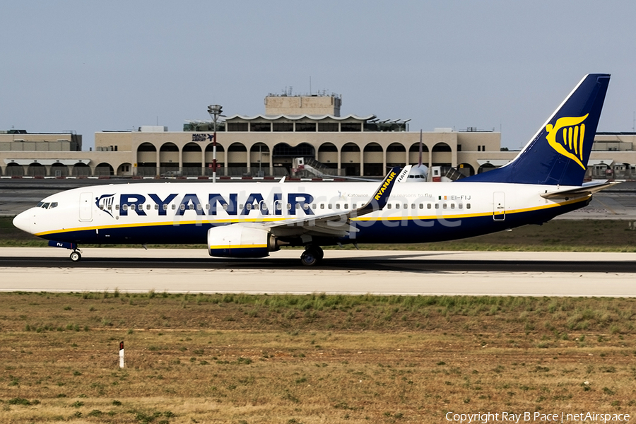 Ryanair Boeing 737-8AS (EI-FIJ) | Photo 262496