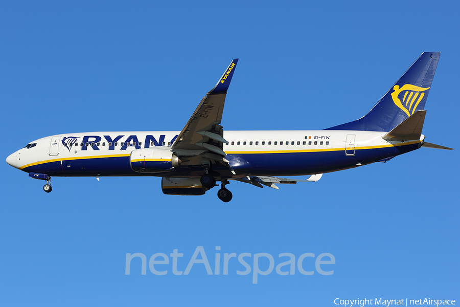 Ryanair Boeing 737-8AS (EI-FIW) | Photo 236714