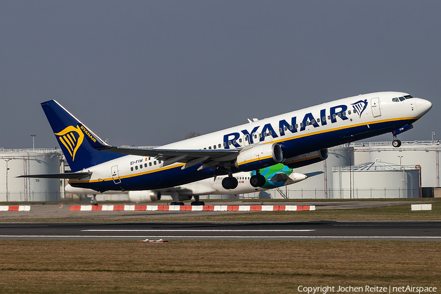 Ryanair Boeing 737-8AS (EI-FIW) | Photo 235273