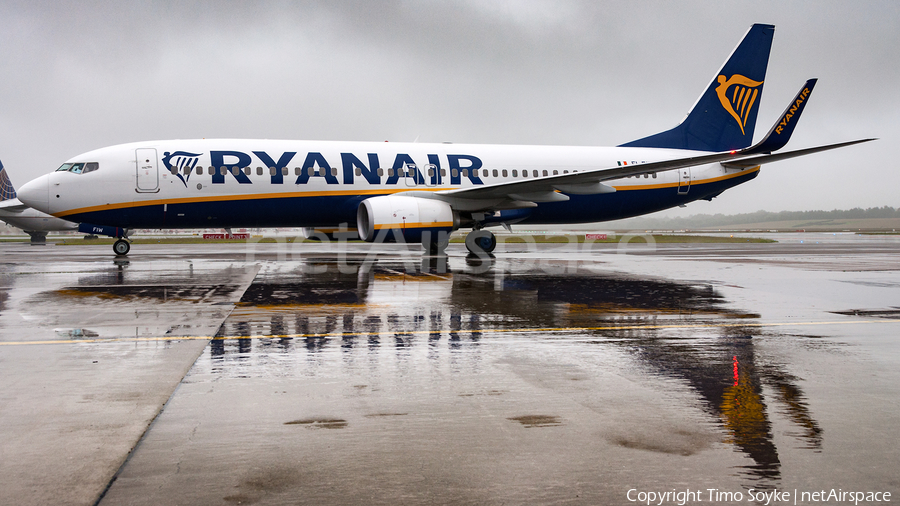Ryanair Boeing 737-8AS (EI-FIW) | Photo 113556