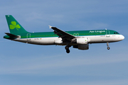 Aer Lingus Airbus A320-214 (EI-FNJ) at  London - Heathrow, United Kingdom