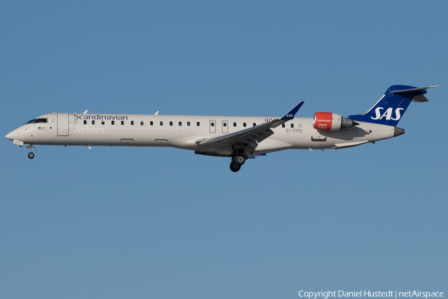 SAS - Scandinavian Airlines Bombardier CRJ-900LR (EI-FPD) | Photo 414626