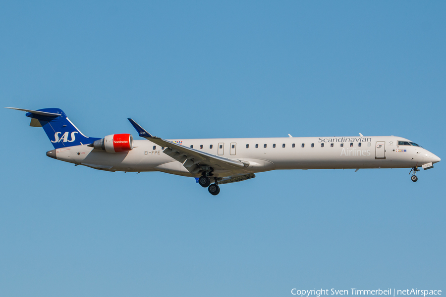 SAS - Scandinavian Airlines Bombardier CRJ-900LR (EI-FPE) | Photo 245220