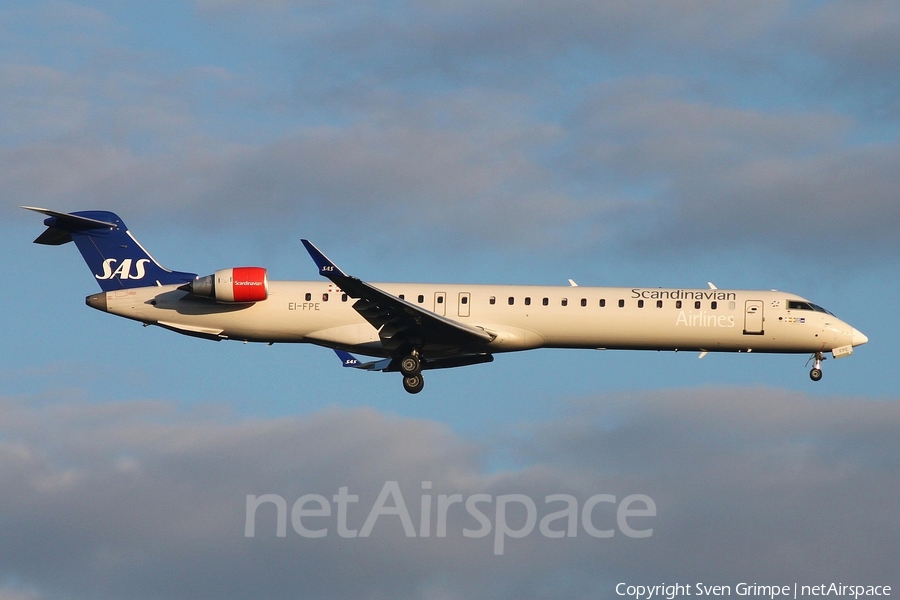 SAS - Scandinavian Airlines Bombardier CRJ-900LR (EI-FPE) | Photo 181559