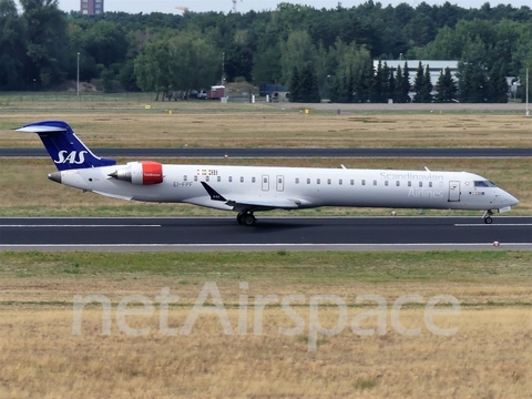 SAS - Scandinavian Airlines (CityJet) Bombardier CRJ-900LR (EI-FPF) at  Berlin - Tegel, Germany