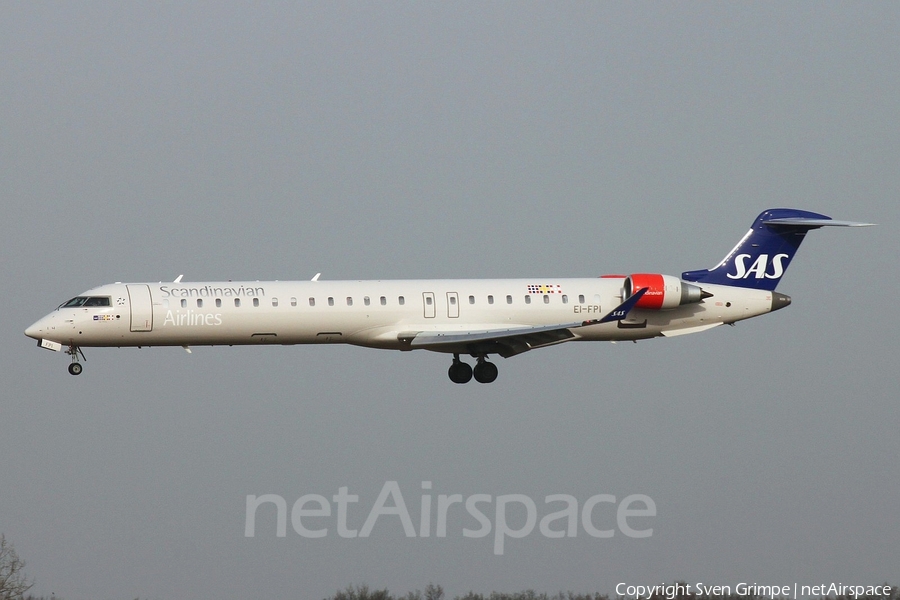 SAS - Scandinavian Airlines Bombardier CRJ-900LR (EI-FPI) | Photo 148658