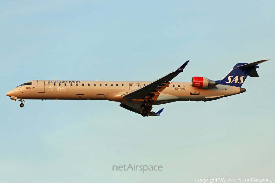 SAS - Scandinavian Airlines Bombardier CRJ-900LR (EI-FPU) | Photo 466957