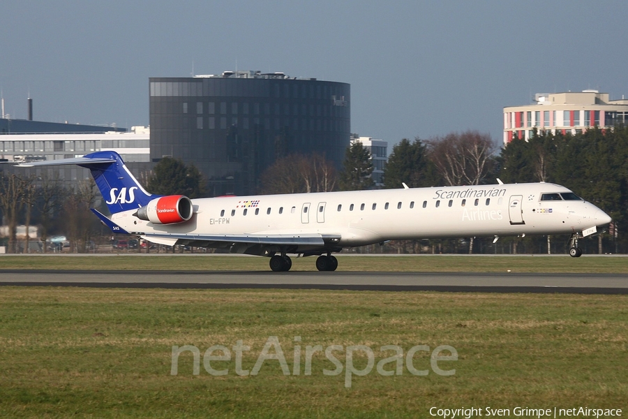 SAS - Scandinavian Airlines (CityJet) Bombardier CRJ-900LR (EI-FPW) | Photo 306465