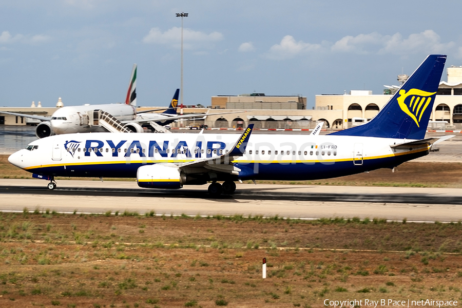 Ryanair Boeing 737-8AS (EI-FRD) | Photo 355204