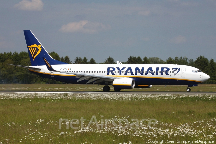 Ryanair Boeing 737-8AS (EI-FTV) | Photo 326777