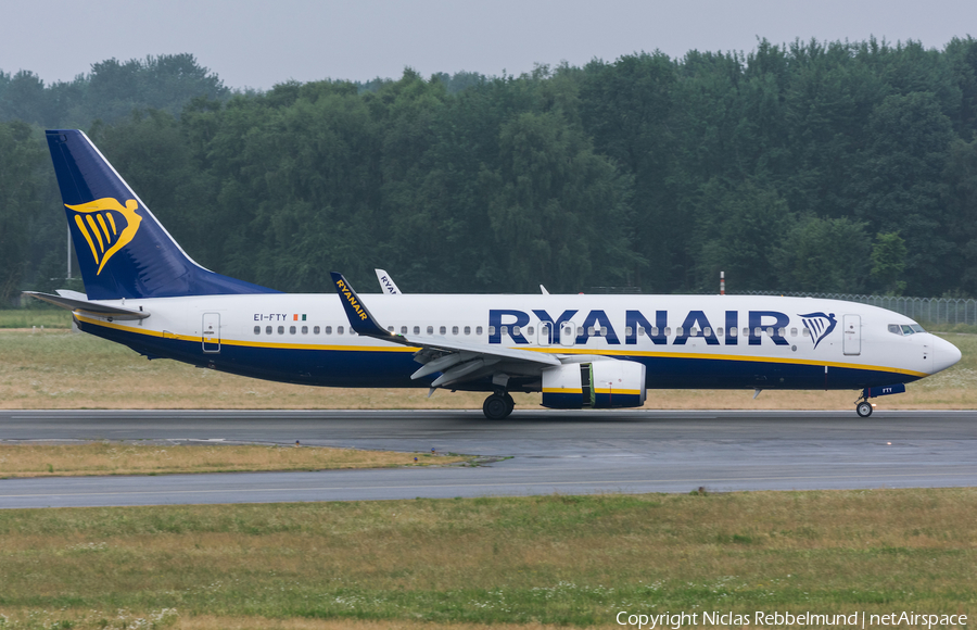 Ryanair Boeing 737-8AS (EI-FTY) | Photo 246426