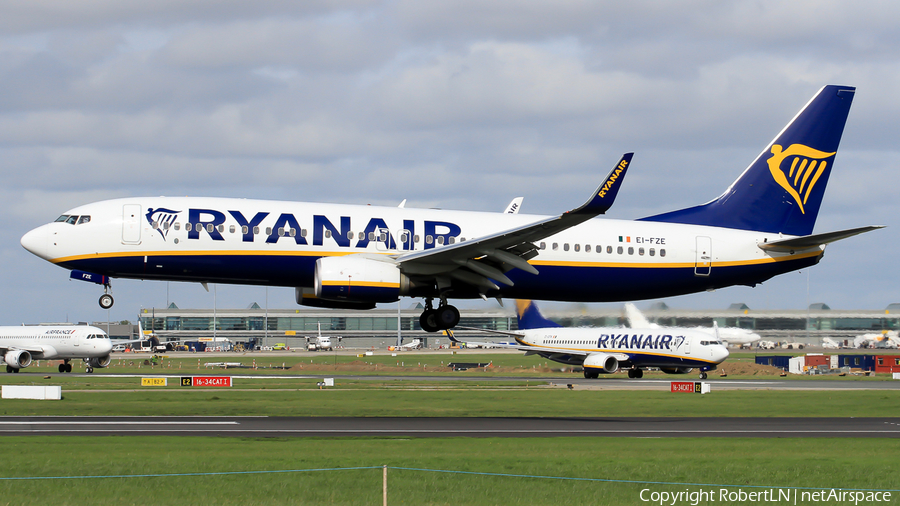 Ryanair Boeing 737-8AS (EI-FZE) | Photo 593073
