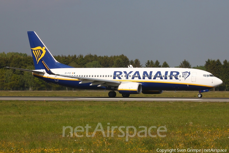 Ryanair Boeing 737-8AS (EI-FZI) | Photo 323050