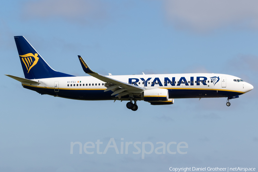 Ryanair Boeing 737-8AS (EI-FZJ) | Photo 165247