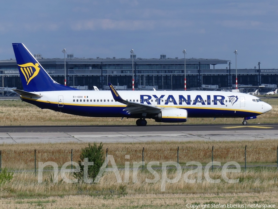 Ryanair Boeing 737-8AS (EI-GDH) | Photo 256124
