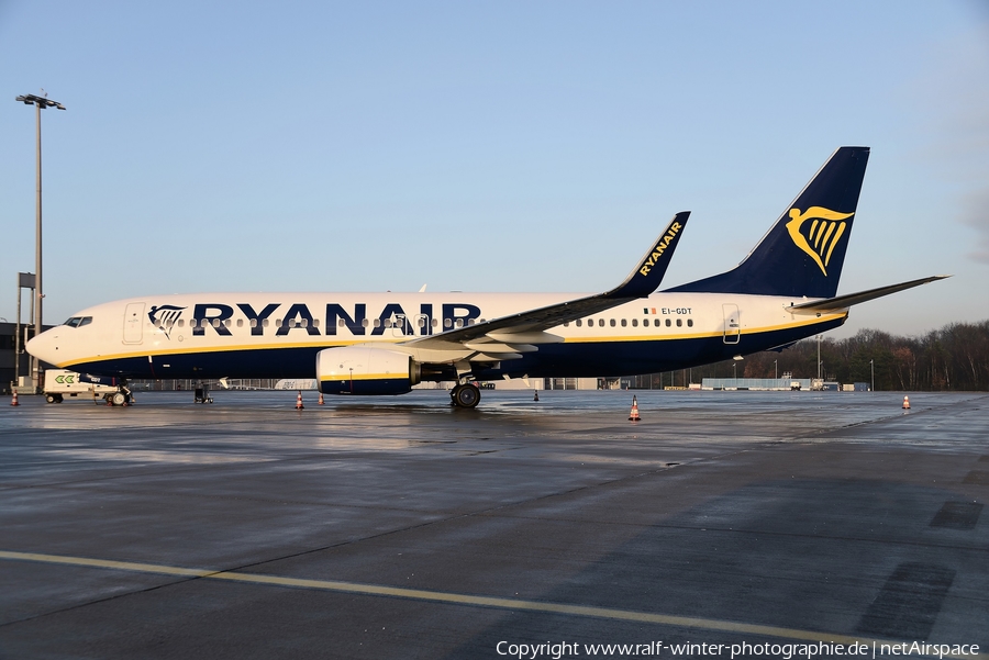 Ryanair Boeing 737-8AS (EI-GDT) | Photo 398060