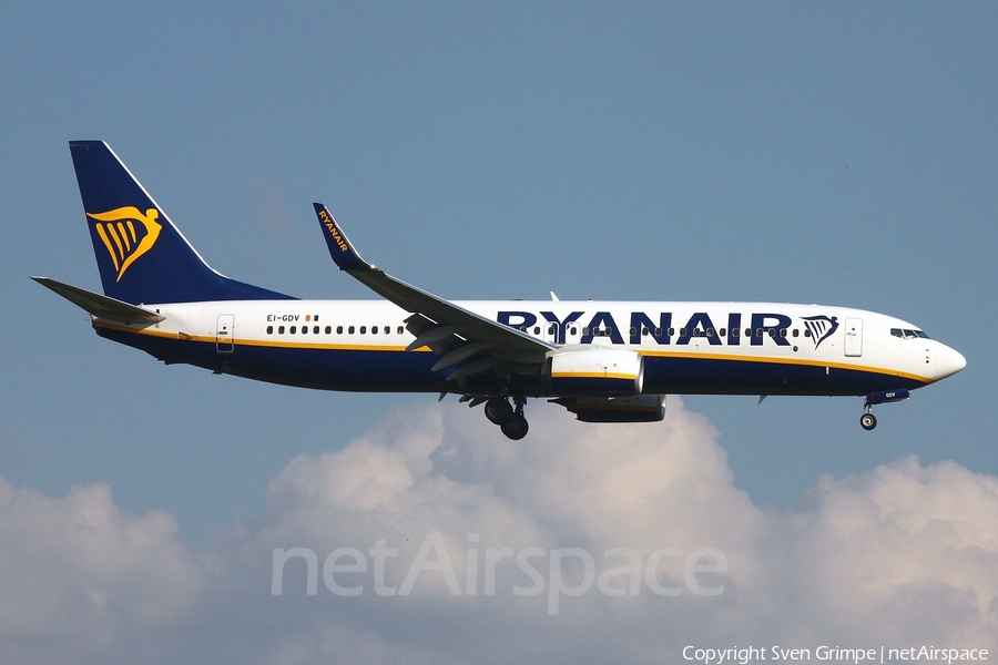Ryanair Boeing 737-8AS (EI-GDV) | Photo 249226