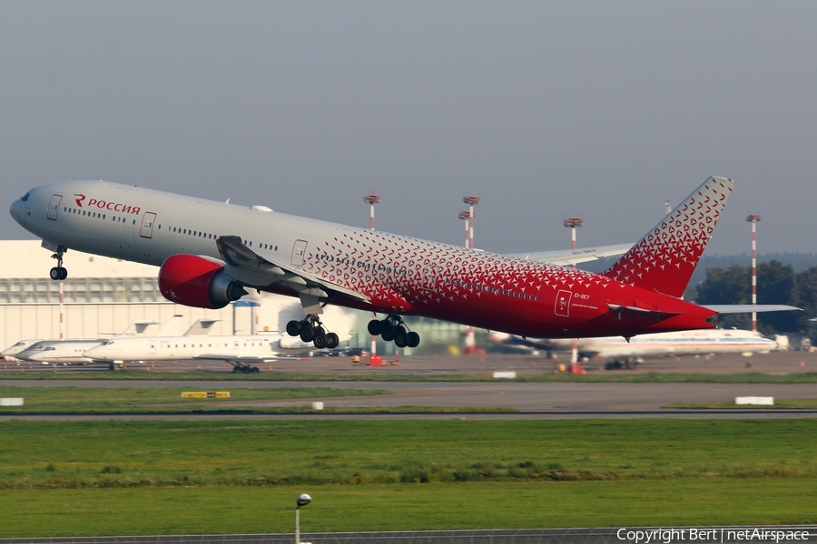 Rossiya - Russian Airlines Boeing 777-31H(ER) (EI-GET) | Photo 366973