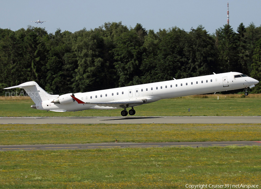 Hibernian Airlines Bombardier CRJ-1000 (EI-HBA) | Photo 474219