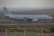 White Airways Airbus A320-232 (EI-HJB) at  Gran Canaria, Spain