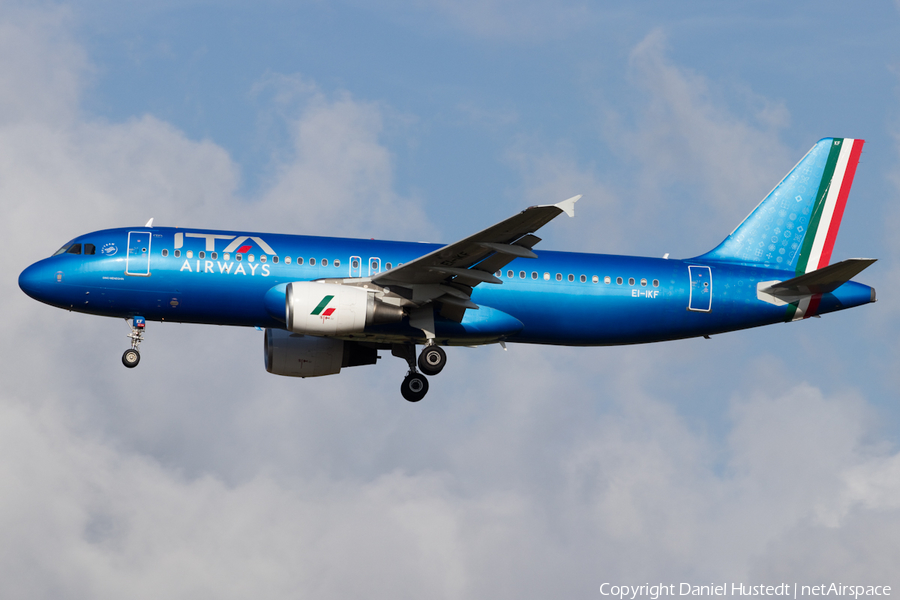 ITA Airways Airbus A320-214 (EI-IKF) | Photo 529912
