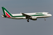 Alitalia Airbus A320-214 (EI-IKG) at  Amsterdam - Schiphol, Netherlands