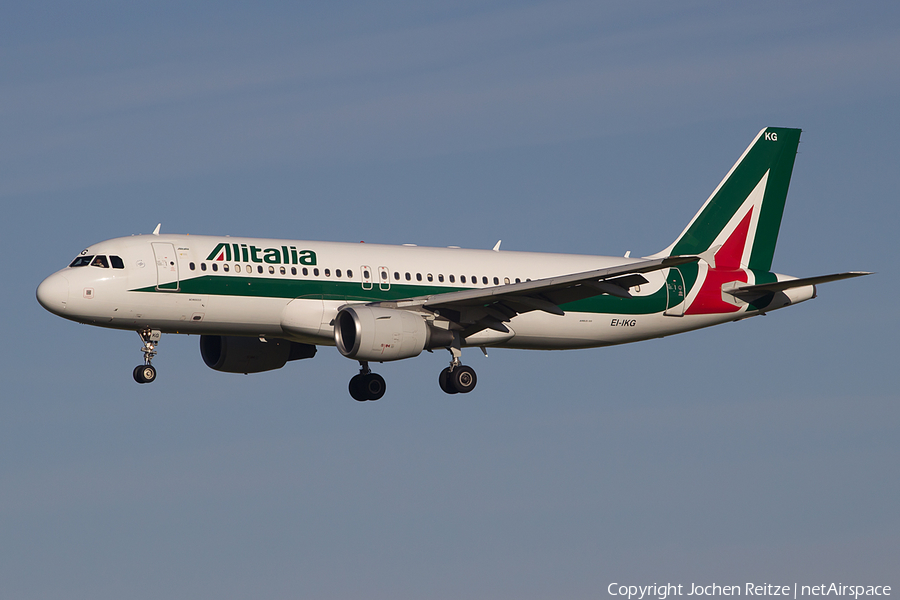 Alitalia Airbus A320-214 (EI-IKG) | Photo 171402