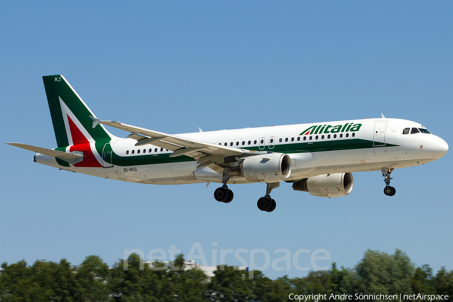 Alitalia Airbus A320-214 (EI-IKG) | Photo 29411
