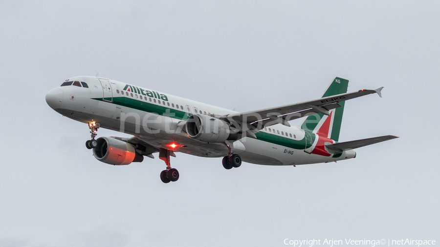 Alitalia Airbus A320-214 (EI-IKG) | Photo 379750