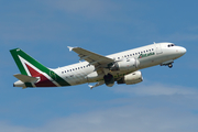 Alitalia Airbus A319-112 (EI-IMB) at  Budapest - Ferihegy International, Hungary