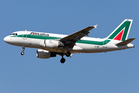 Alitalia Airbus A319-112 (EI-IMB) at  Rome - Fiumicino (Leonardo DaVinci), Italy