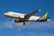 Alitalia Airbus A319-112 (EI-IMF) at  London - Heathrow, United Kingdom