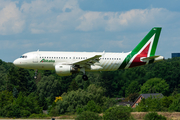 Alitalia Airbus A319-112 (EI-IMJ) at  Hamburg - Fuhlsbuettel (Helmut Schmidt), Germany