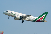 Alitalia Airbus A319-112 (EI-IML) at  Dusseldorf - International, Germany