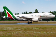 Alitalia Airbus A319-112 (EI-IML) at  Hamburg - Fuhlsbuettel (Helmut Schmidt), Germany