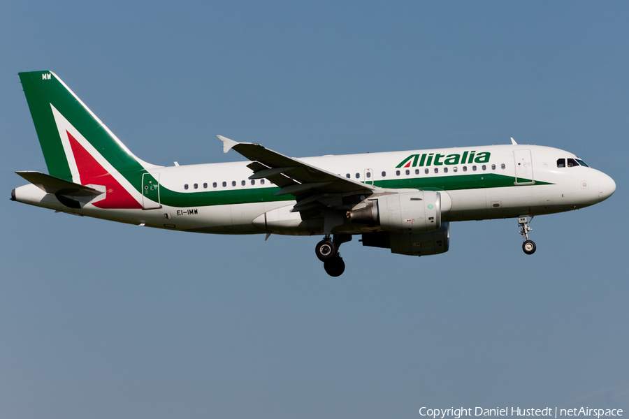 Alitalia Airbus A319-111 (EI-IMW) | Photo 453179