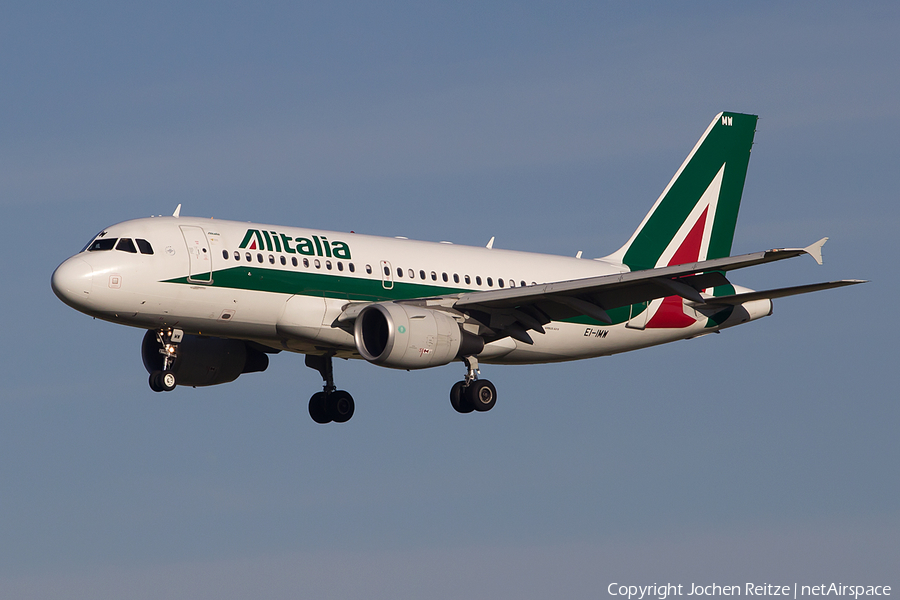 Alitalia Airbus A319-111 (EI-IMW) | Photo 171403