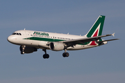 Alitalia Airbus A319-111 (EI-IMW) at  Rome - Fiumicino (Leonardo DaVinci), Italy