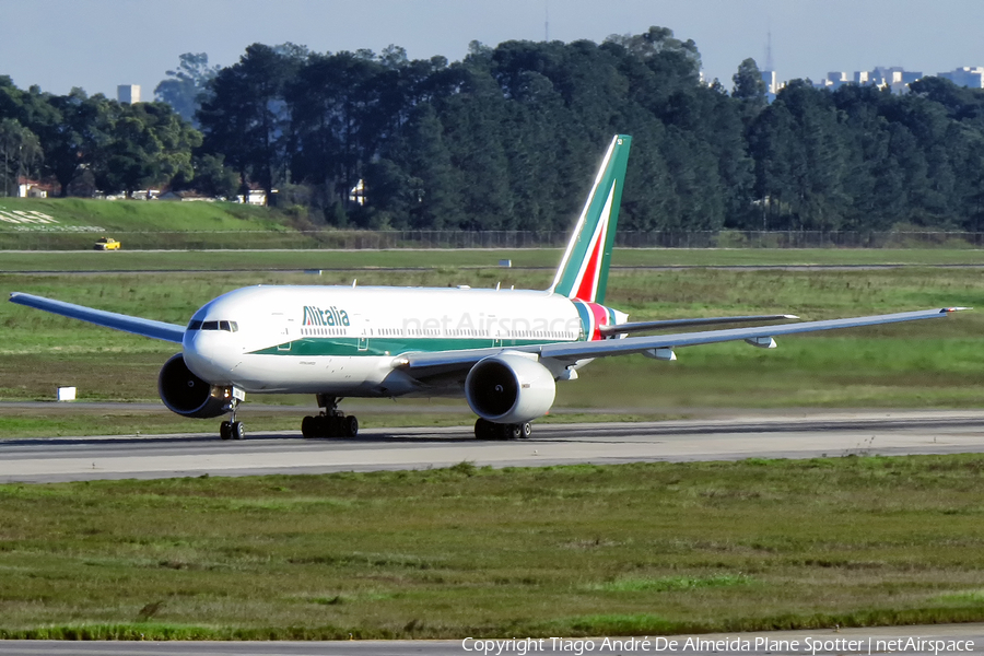 Alitalia Boeing 777-243(ER) (EI-ISD) | Photo 507823