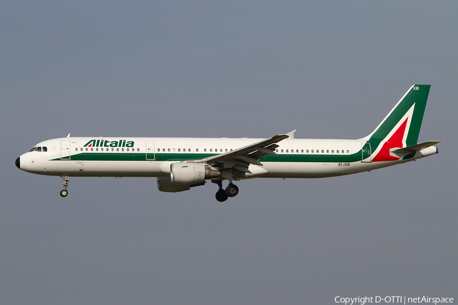 Alitalia Airbus A321-112 (EI-IXB) | Photo 384369