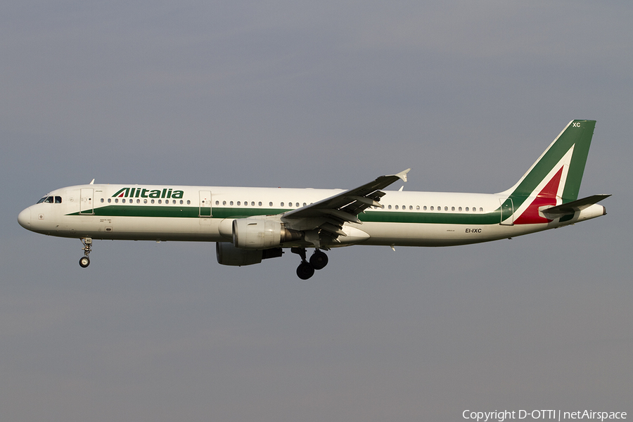Alitalia Airbus A321-112 (EI-IXC) | Photo 393854